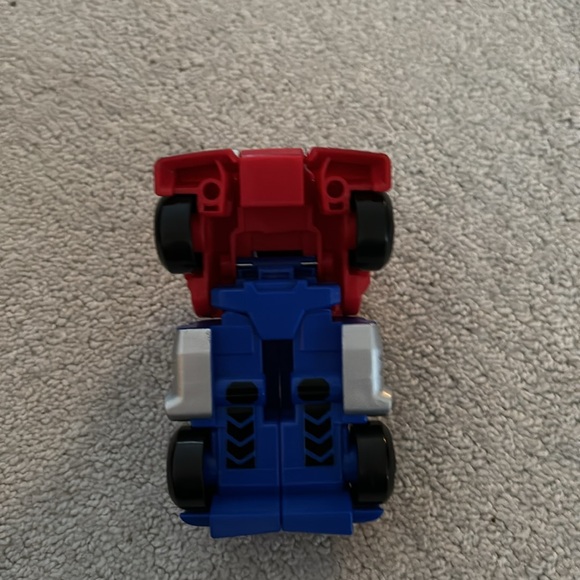 Transformer Toy - Picture 2 of 5